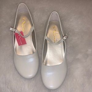 Girls size 3 Nina dress shoes